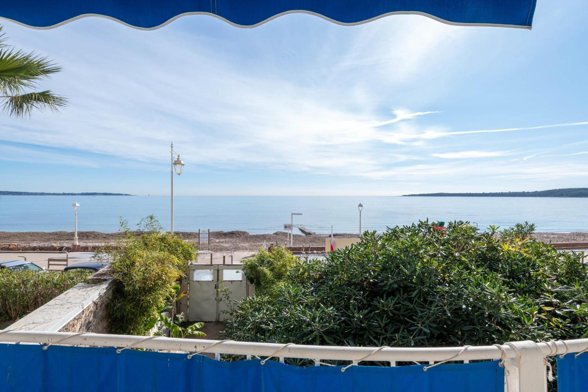 2-br Seafront In * Cannes